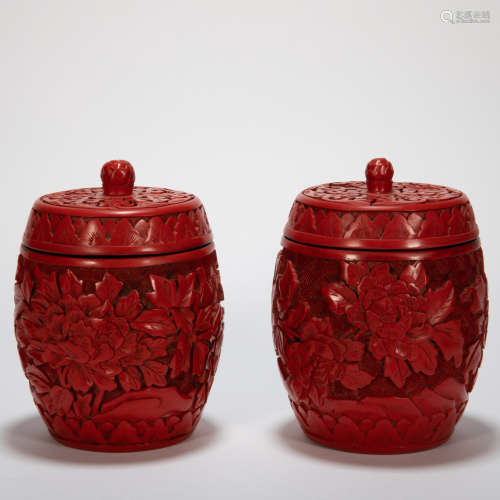 A PAIR OF RED CHINESE ANCIENT CARVED LACQUERWARE COVER POT