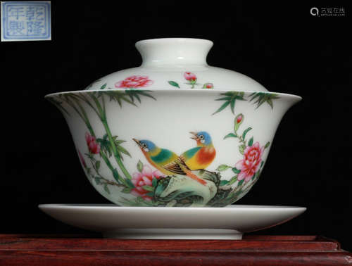 A ENAMELED GLAZE CUP WITH FLOWER&BIRD PATTERN