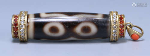 AN OLD TIBETAN THREE EYES PATTERN DZI