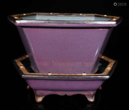 A PURPLE&BLUE GLAZE FLOWERPOT EMBEDDED WITH GOLD