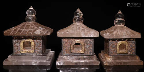 AN OLD CRYSTAL PAGODA EMBEDDED WITH GILT SILVER