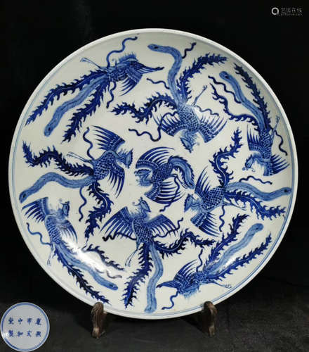 A BLUE&WHITE GLAZE PLATE WITH PHOENIX PATTERN