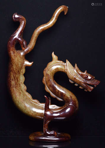 A HETIAN JADE PENDANT SHAPED WITH DRAGON