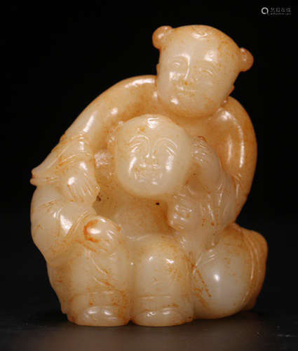 A HETIAN JADE FIGURE PENDANT