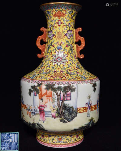 A FAMILLE ROSE GLAZE VASE WITH STORY PATTERN