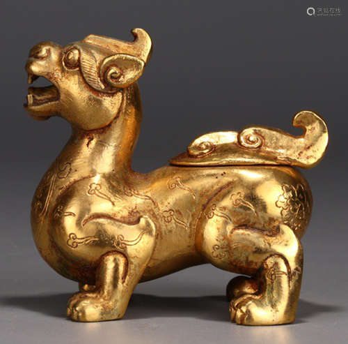 A GILT BRONZE CENSER SHAPED WITH BEAST