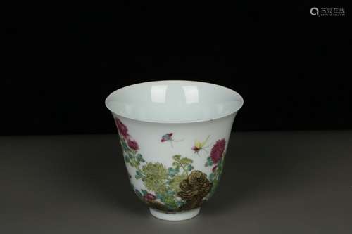 a chinese famille rose porcelain flower patern cup