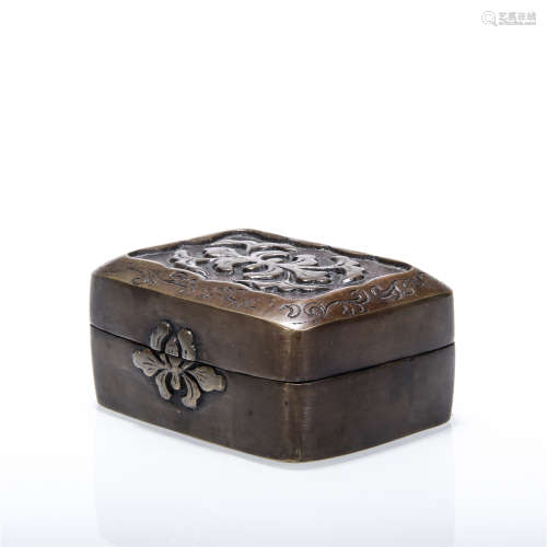 铜花卉纹方形墨盒