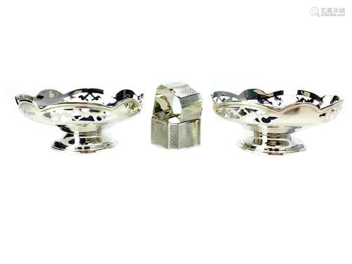 A PAIR OF SILVER BONBON DISHES AND A PAIR OF SILVER NAPKIN RINGS