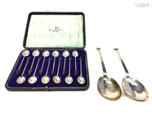 A PAIR OF SILVER SERVING SPOONS AND A SET OF TWELVE SILVER COFFEE SPOONS