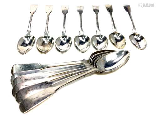 A LOT OF THIRTEEN SCOTTISH PROVINCIAL SILVER DESSERT SPOONS