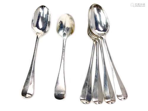 A SET OF SIX VICTORIAN SILVER DESSERT SPOONS