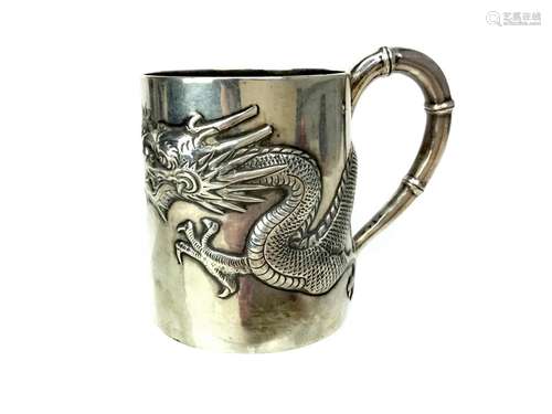 A CHINESE SILVER MUG