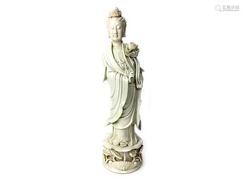 AN EARLY 20TH CENTURY CHINESE BLANC DE CHINE FIGURE OF GUAN YIN