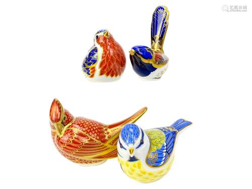 A LOT OF FOUR CROWN DERBY BIRD PAPERWEIGHTS