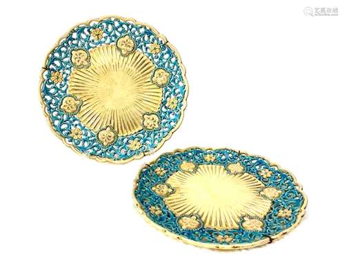 A PAIR OF ZSOLNAY PECS RETICULATED PLATES