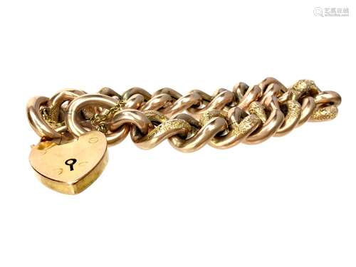 A GOLD BRACELET