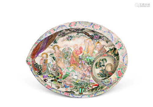 十九世纪 粉彩描金十八罗汉盆