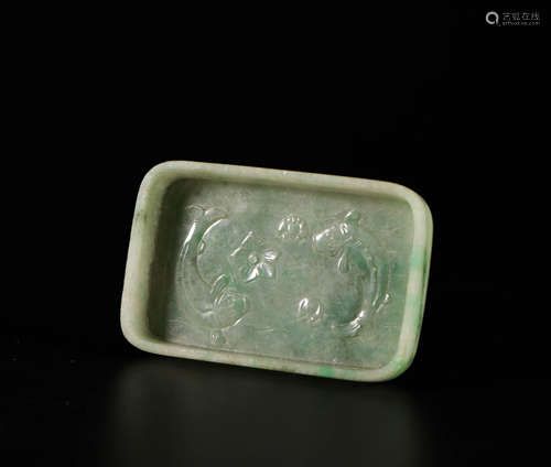 ancient green jade fish shaped writting brush washer from Qing清代老翡翠雙魚筆洗