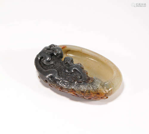 HeTian Jade Dragon form Pen Wahser from Qing清代和田玉盤龍笔洗