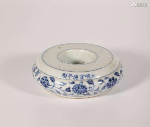 Blue and White Porcelain Candle Lamp明代青花蠟台