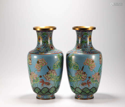 A Pair of Cloisonne Vase from Qing清代景泰藍花卉賞瓶一對