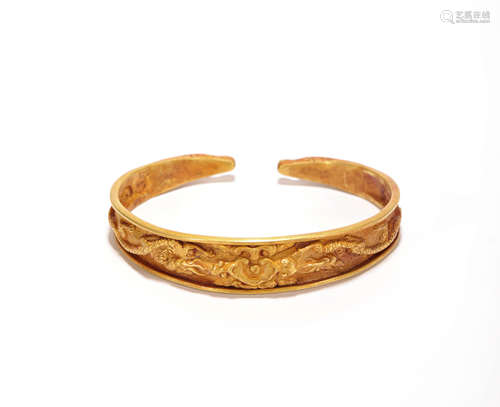 Gold Bracelet with Dragon Grain from Song宋代純金龍紋手鐲