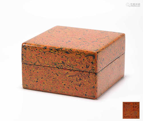 Lacquerware Squared Box from Qing清代漆皮方盒