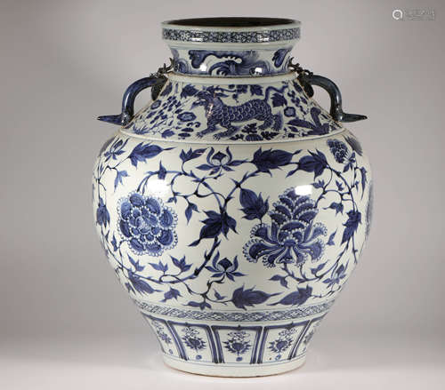 Blue and White Porcelain Floral Pot from Yuan元代青花龍耳花卉紋大罐