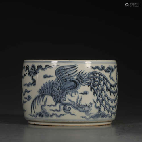 A Chinese Blue and White phoenix Pattern Porcelain Jar