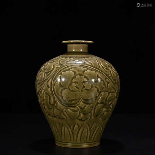 A Chinese Yaozhou Kiln Floral Carved Porcelain Vase