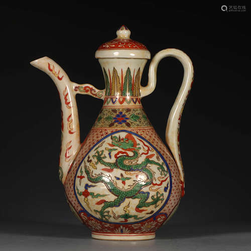 A Chinese Famille Verte Dragon Pattern Porcelain Ewer