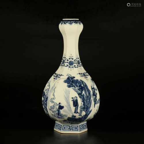 A Chinese Blue and White Landscape Porcelain Hexagon Garlic-head Bottle