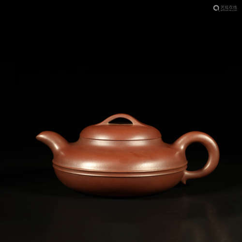 A Chinese Purple Sand Pot