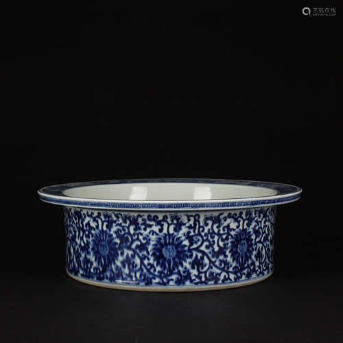 A Chinese Blue and White Twine Pattern Porcelain Washer