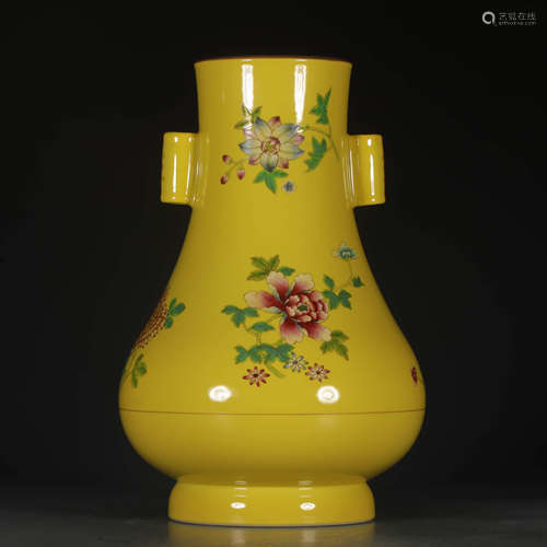 A Chinese Lemon Yellow Floral Porcelain Double Ears Vase