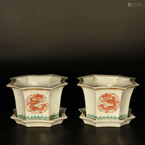 A Pair of Chinese Famille Rose Dragon&phoenix Pattern Porcelain Octagonal Flower Pot