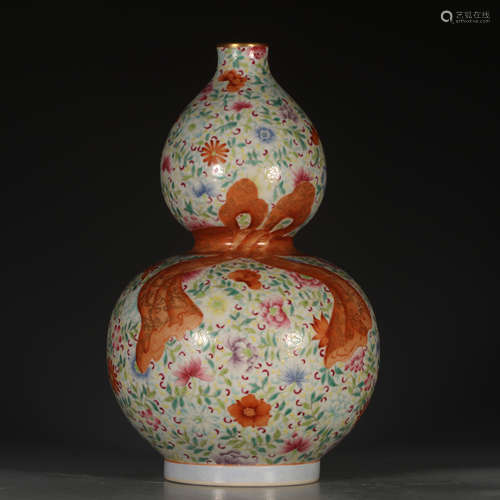 A Chinese Famille Rose Floral Porcelain Gourd-shaped Vase