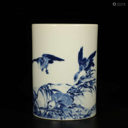 A Chinese Blue and White Painted Porcelain Brush Pot