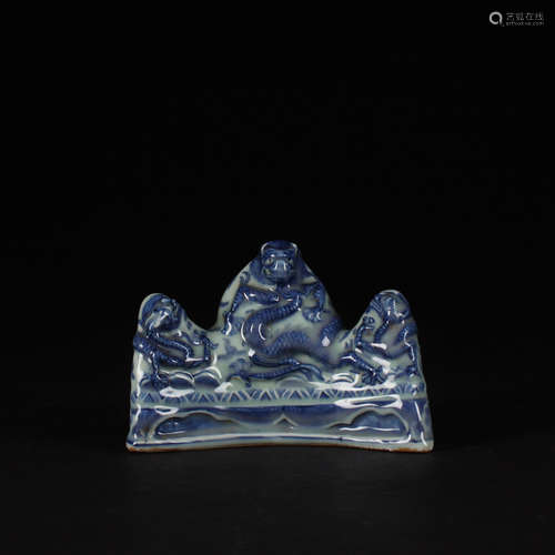 A Chinese Blue and White Dragon Pattern Porcelain Brush Rack