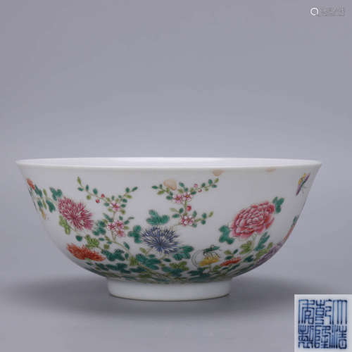 A Chinese Famille Rose Floral Porcelain Bowl