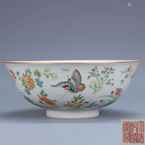 A Chinese Famille Rose Gild Butterfly&flower Painted Porcelain Bowl