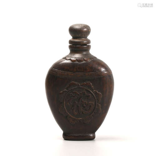 A Chinese Eaglewood Snuff Bottle