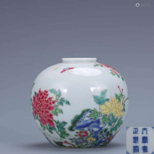 A Chinese Famille Rose Floral Porcelain Jar