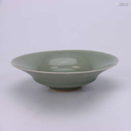 A Chinese Longquan Kiln Cyan Glazed Porcelain Saucer