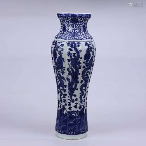 A Chinese Blue and White Dragon Pattern  Porcelain Vase