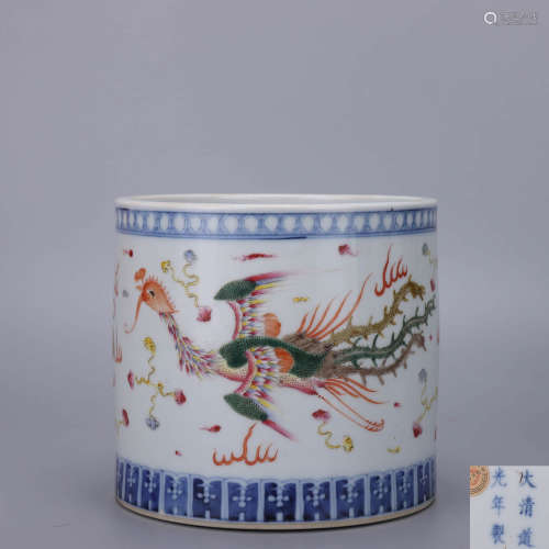 A Chinese Famille Rose phoenix Pattern Porcelain Brush Pot