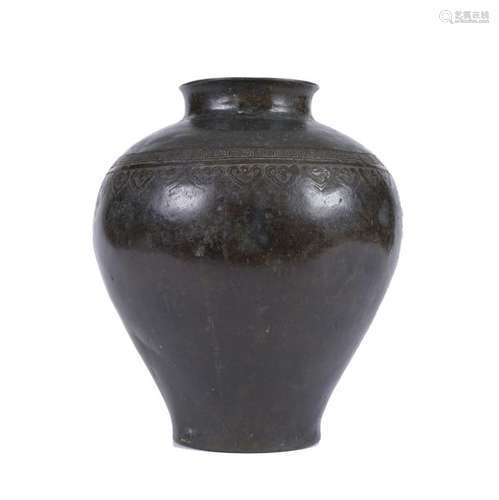 Chine, Grand vase ancien de forme balustre en bron…