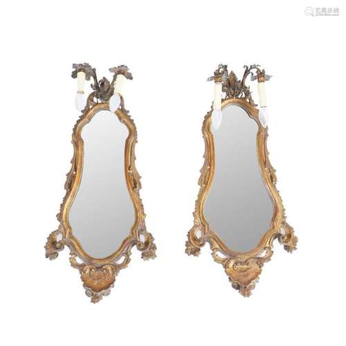 Paire de miroirs porte lumière en bois doré (dorur…