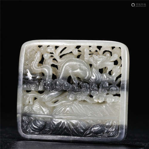Black and white jade carved seawater and dragon pattern decoration